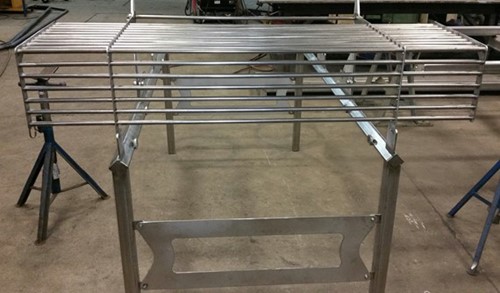 A standalone guard for a shaker conveyor